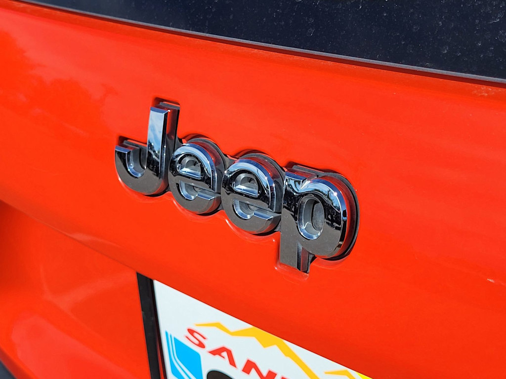 Thumbnail: 2021 Jeep Cherokee - 29