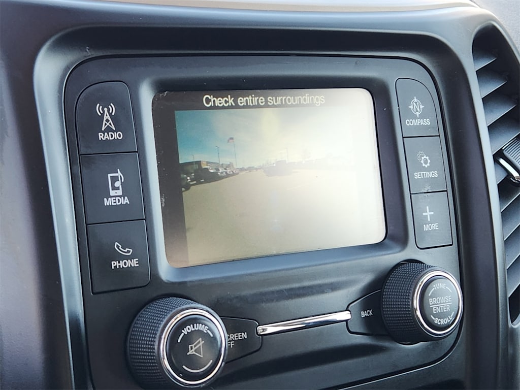 Thumbnail: 2018 Jeep Cherokee - 26