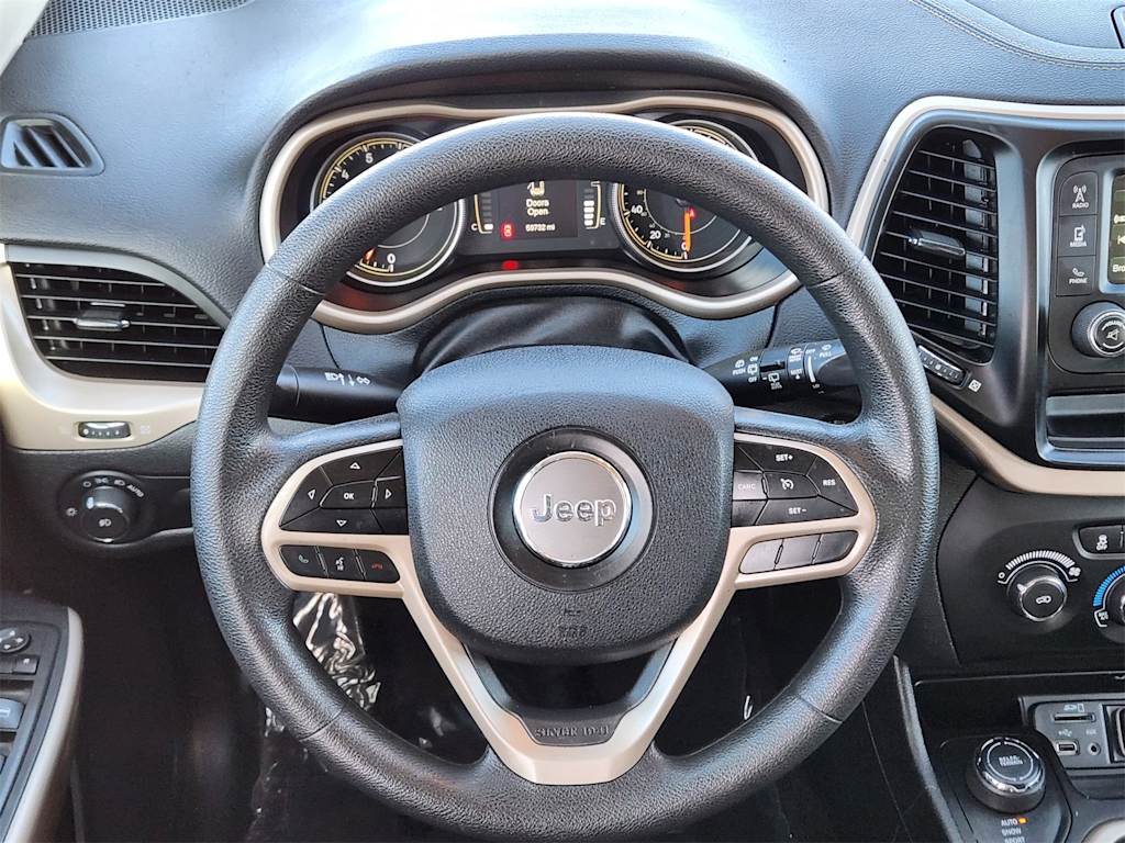 Thumbnail: 2018 Jeep Cherokee - 9