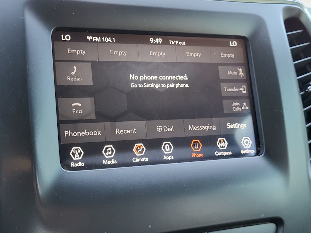 Thumbnail: 2019 Jeep Cherokee - 12