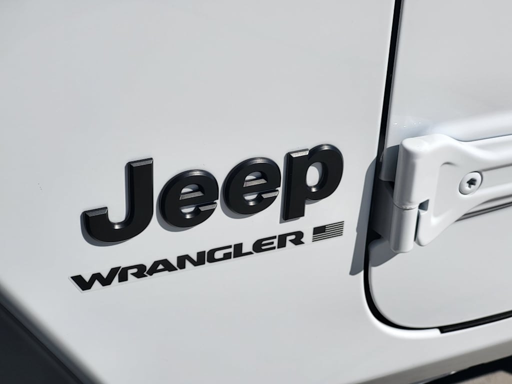 Thumbnail: 2026 Jeep Wrangler - 5