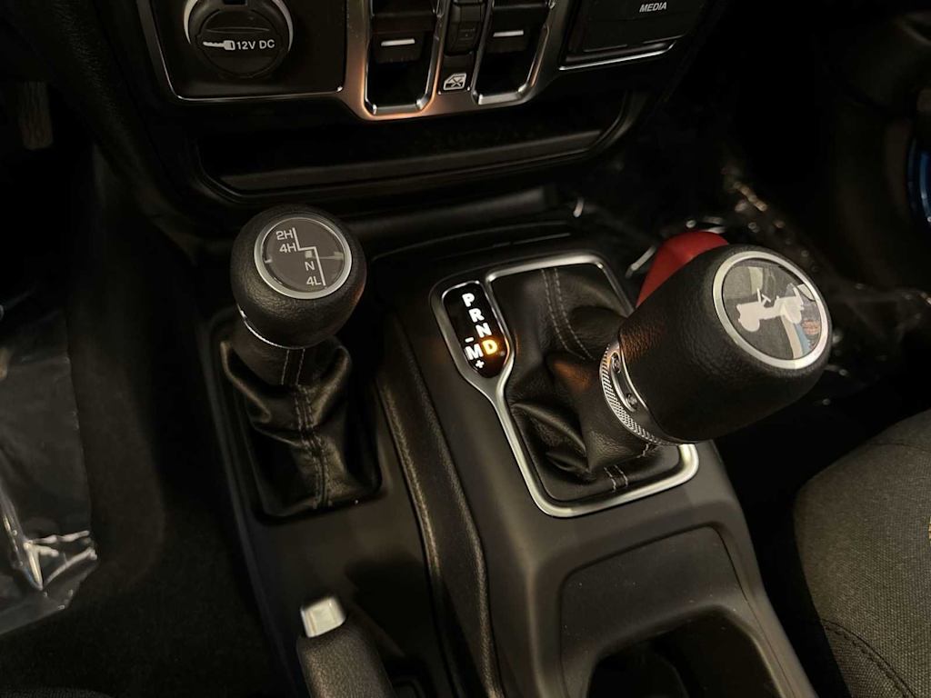 Thumbnail: 2024 Jeep Wrangler - 31