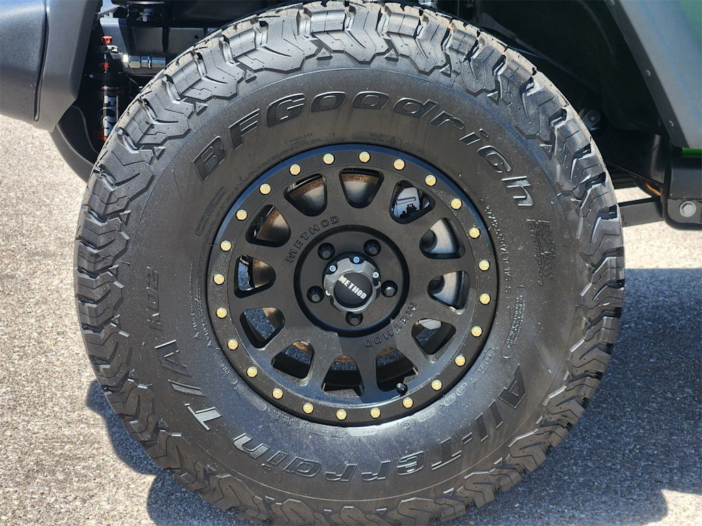 Thumbnail: 2025 Jeep Wrangler - 18