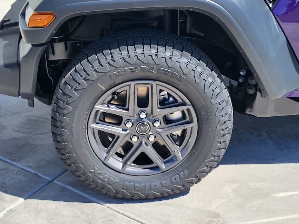 Thumbnail: 2026 Jeep Wrangler - 6