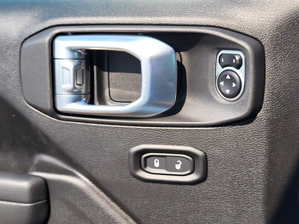 Thumbnail: 2026 Jeep Wrangler - 17
