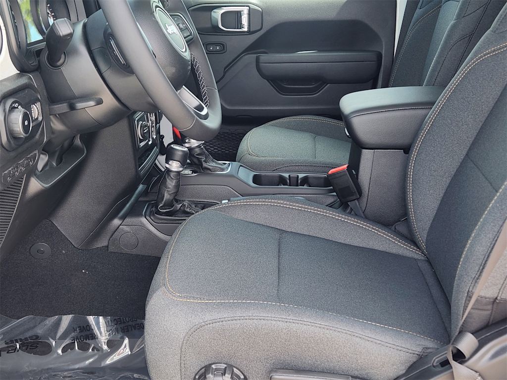 Thumbnail: 2025 Jeep Wrangler - 10