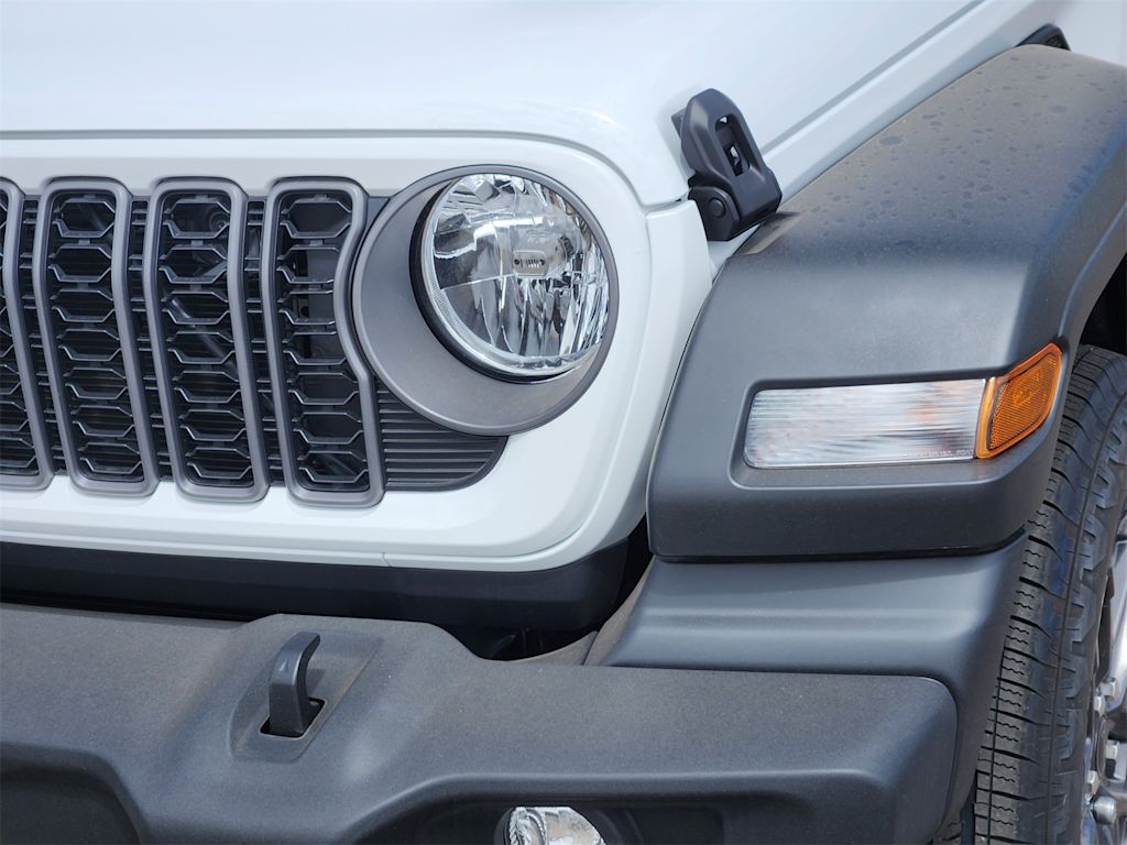 Thumbnail: 2025 Jeep Wrangler - 18