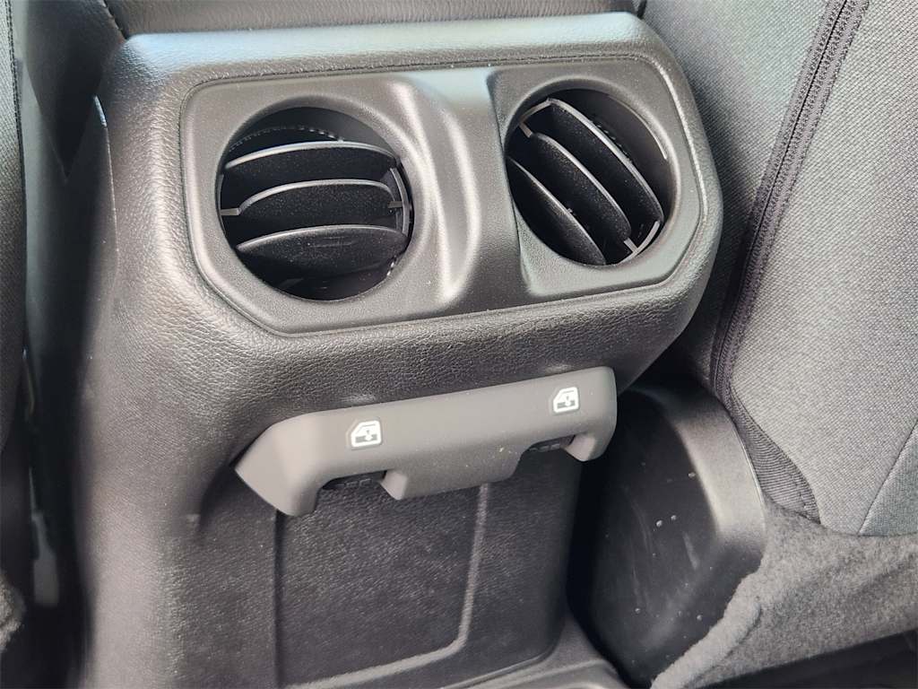 Thumbnail: 2025 Jeep Wrangler - 27