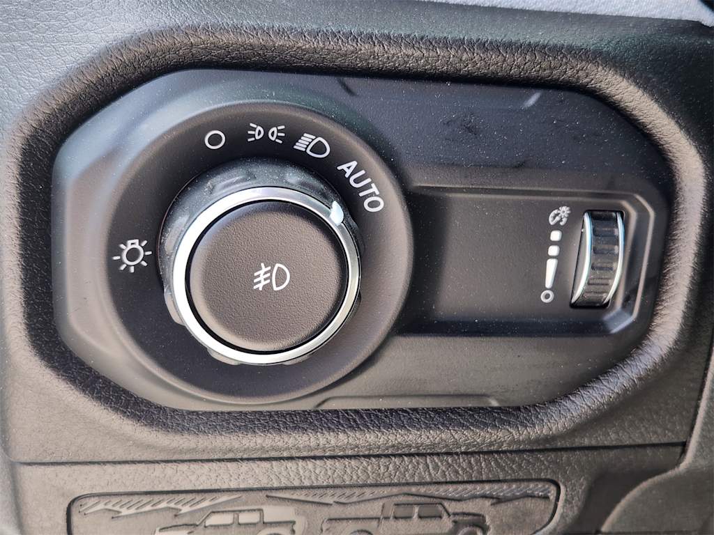 Thumbnail: 2025 Jeep Wrangler - 22