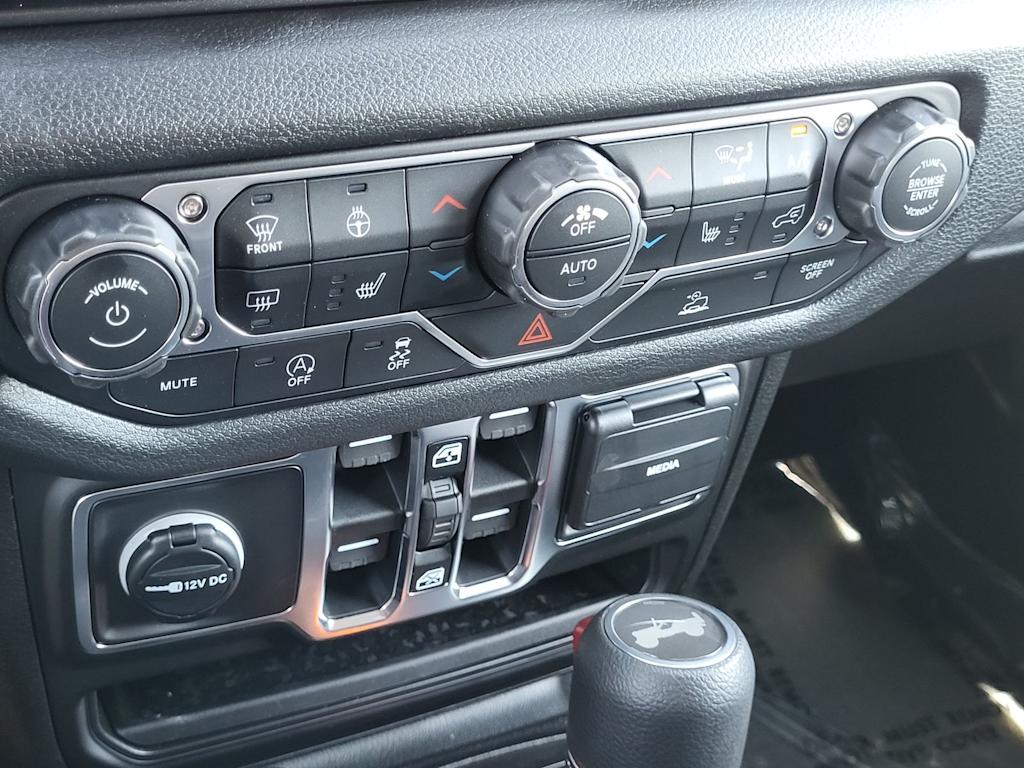 Thumbnail: 2026 Jeep Wrangler - 20