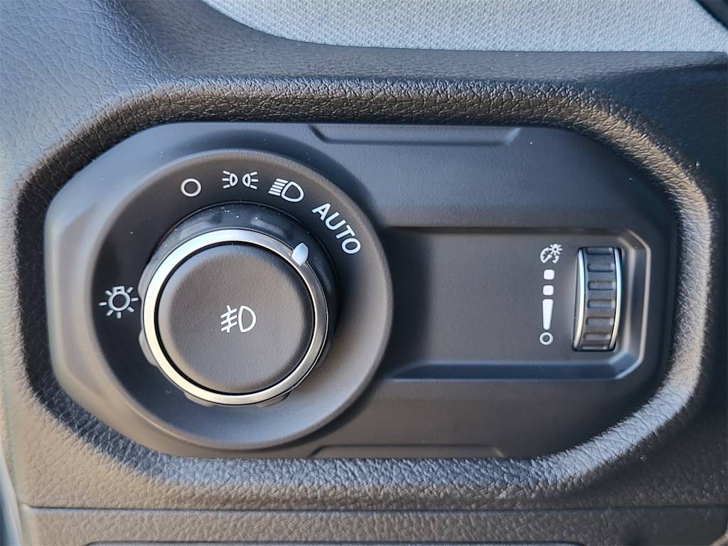 Thumbnail: 2025 Jeep Wrangler - 24