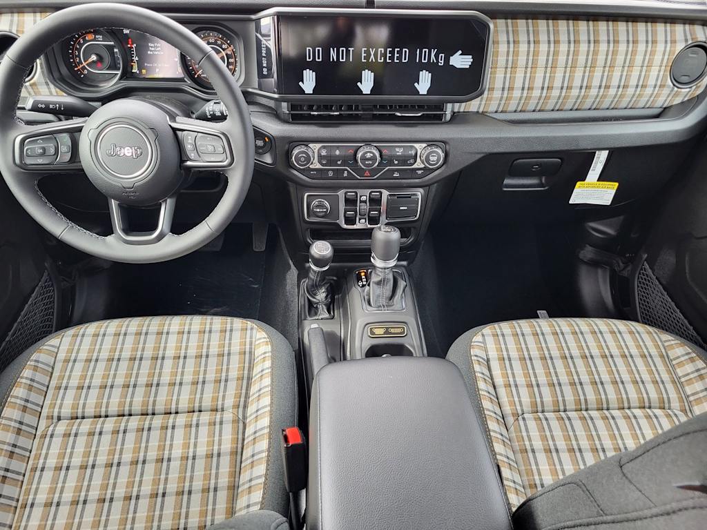 Thumbnail: 2026 Jeep Wrangler - 6