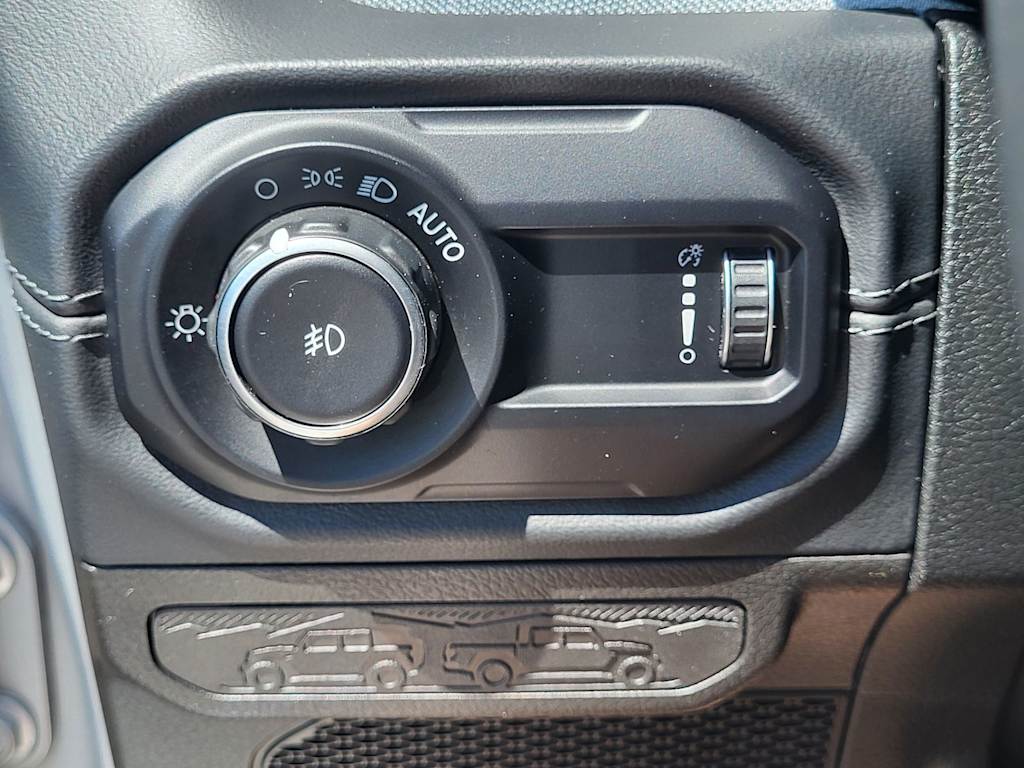 Thumbnail: 2024 Jeep Wrangler - 24
