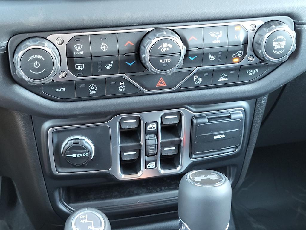 Thumbnail: 2026 Jeep Wrangler - 20