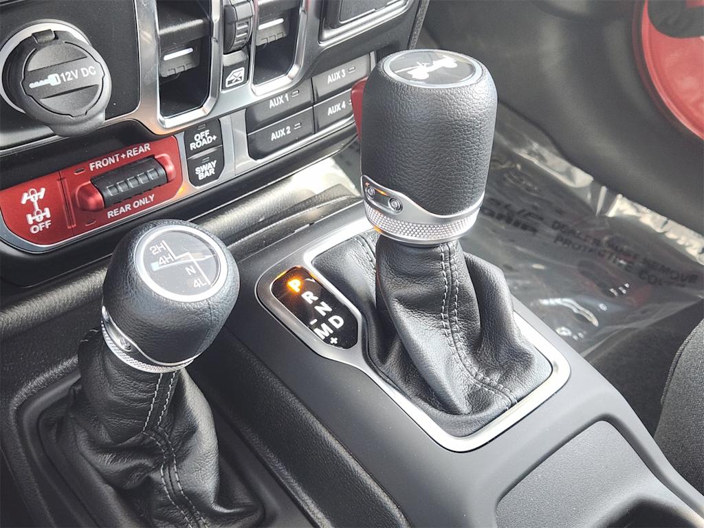 Thumbnail: 2025 Jeep Wrangler - 13