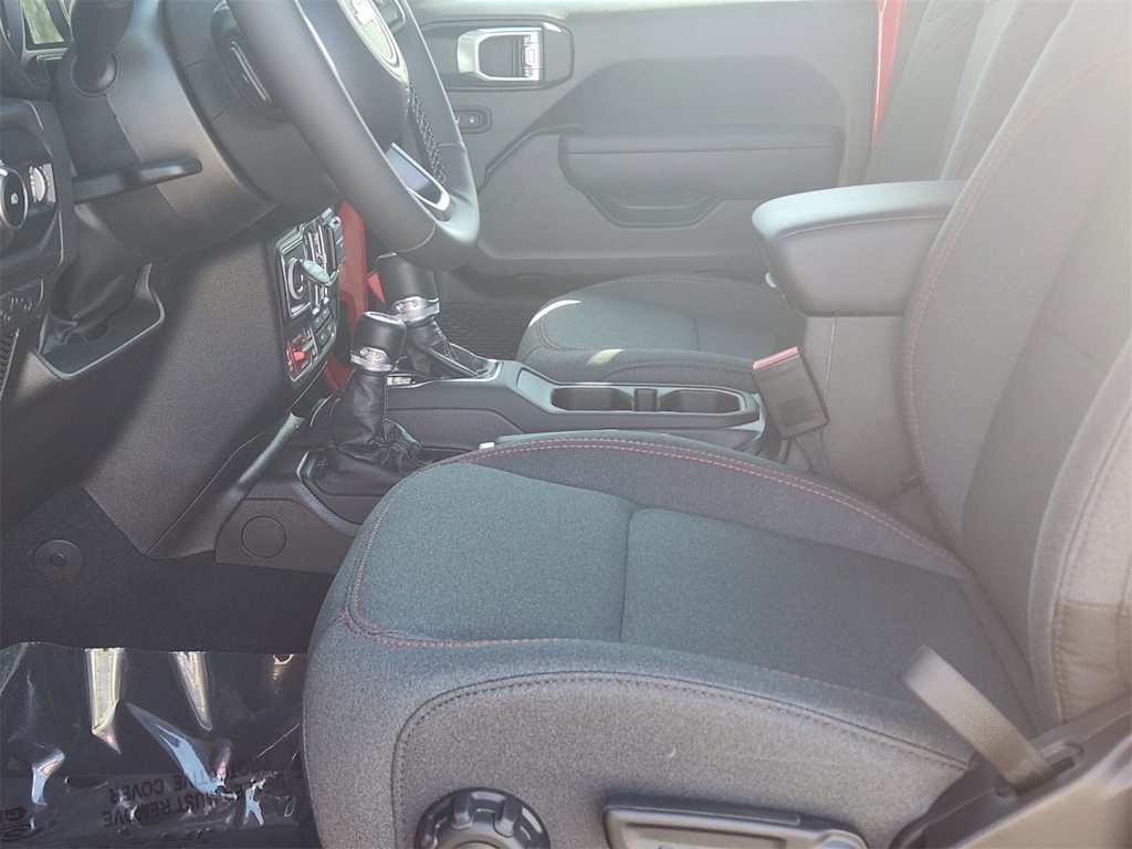 Thumbnail: 2025 Jeep Wrangler - 10