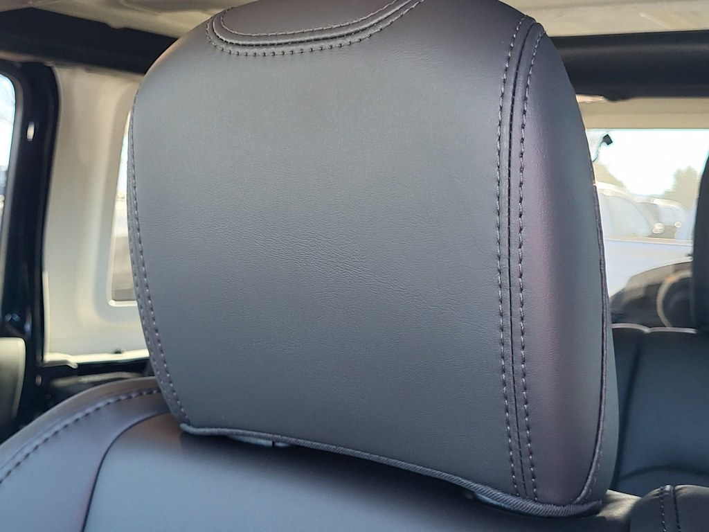 Thumbnail: 2026 Jeep Wrangler - 9