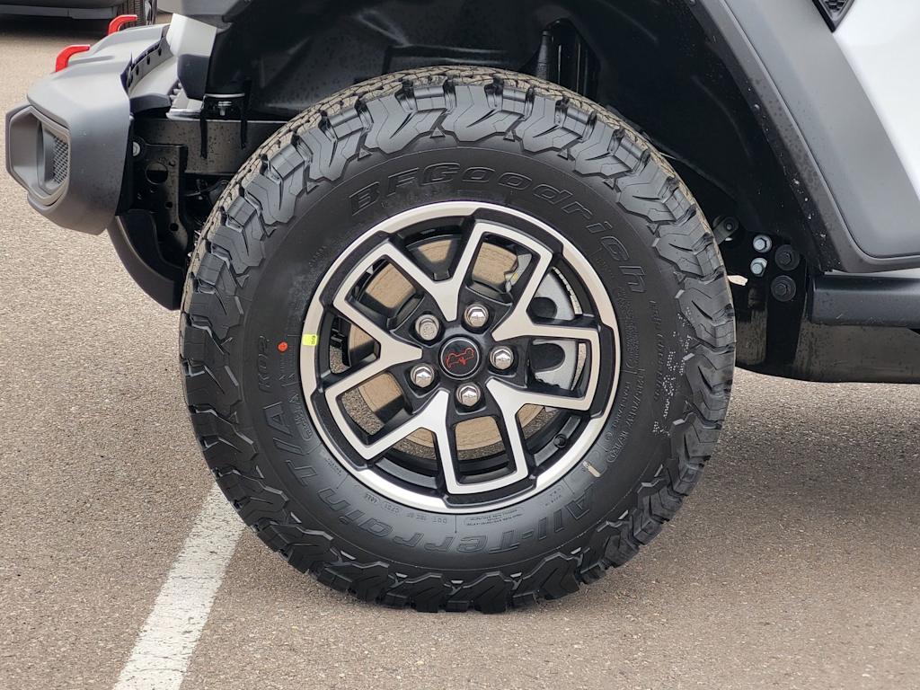Thumbnail: 2026 Jeep Wrangler - 15