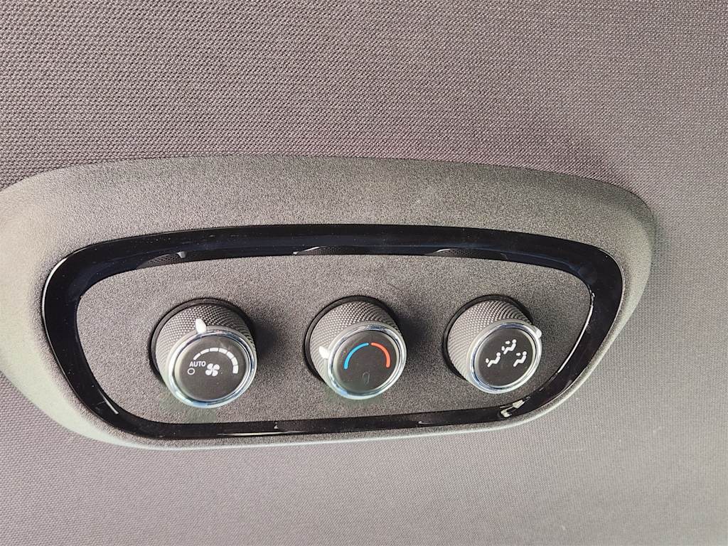 Thumbnail: 2023 Dodge Durango - 33