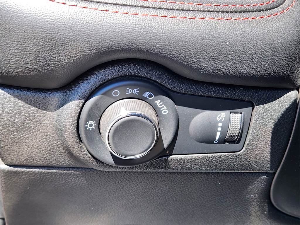 Thumbnail: 2023 Dodge Durango - 26