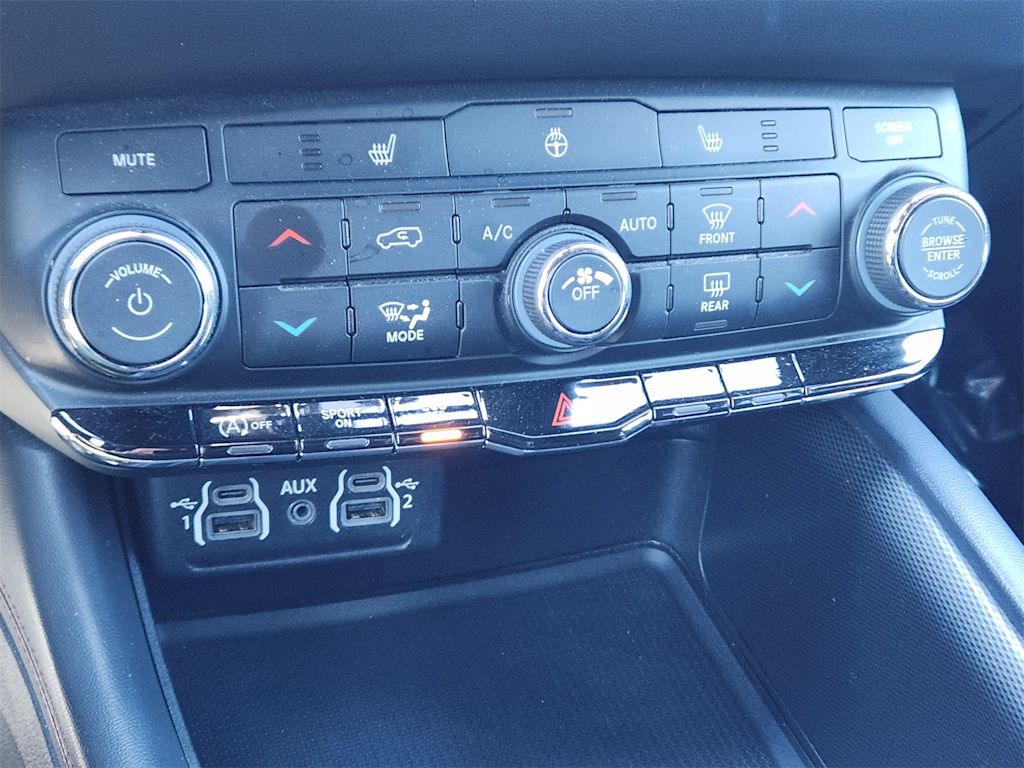 Thumbnail: 2023 Dodge Durango - 25