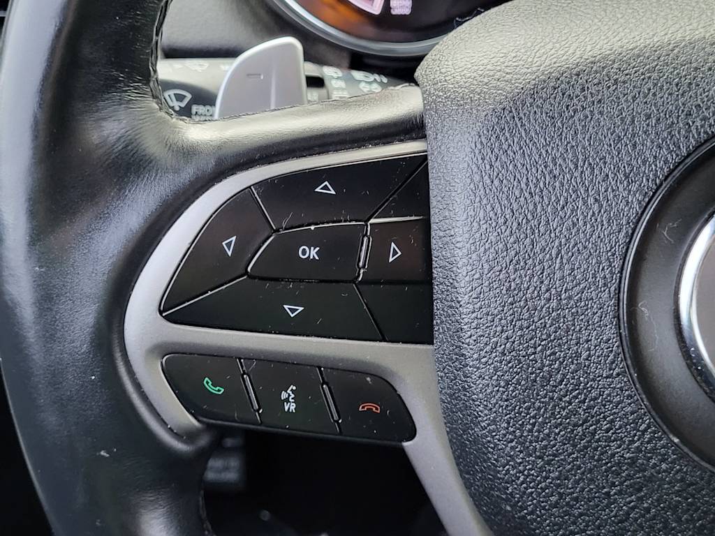 Thumbnail: 2017 Jeep Grand Cherokee - 23