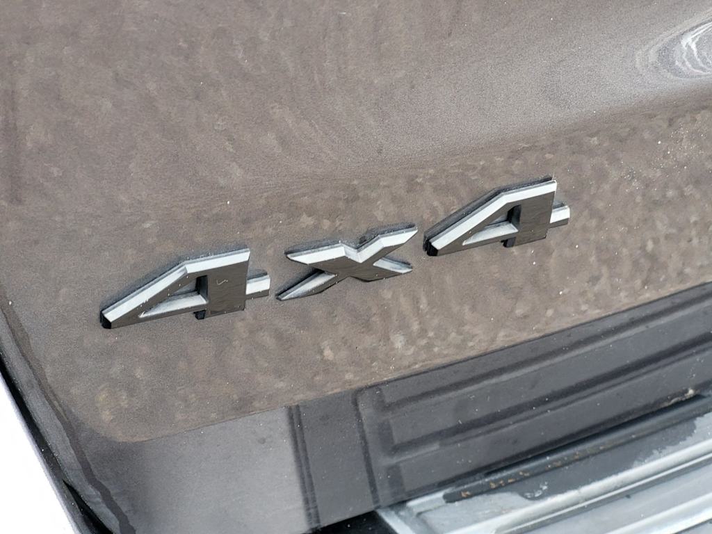 Thumbnail: 2017 Jeep Grand Cherokee - 5