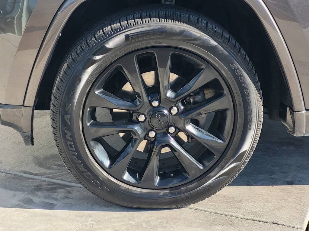 Thumbnail: 2017 Jeep Grand Cherokee - 19