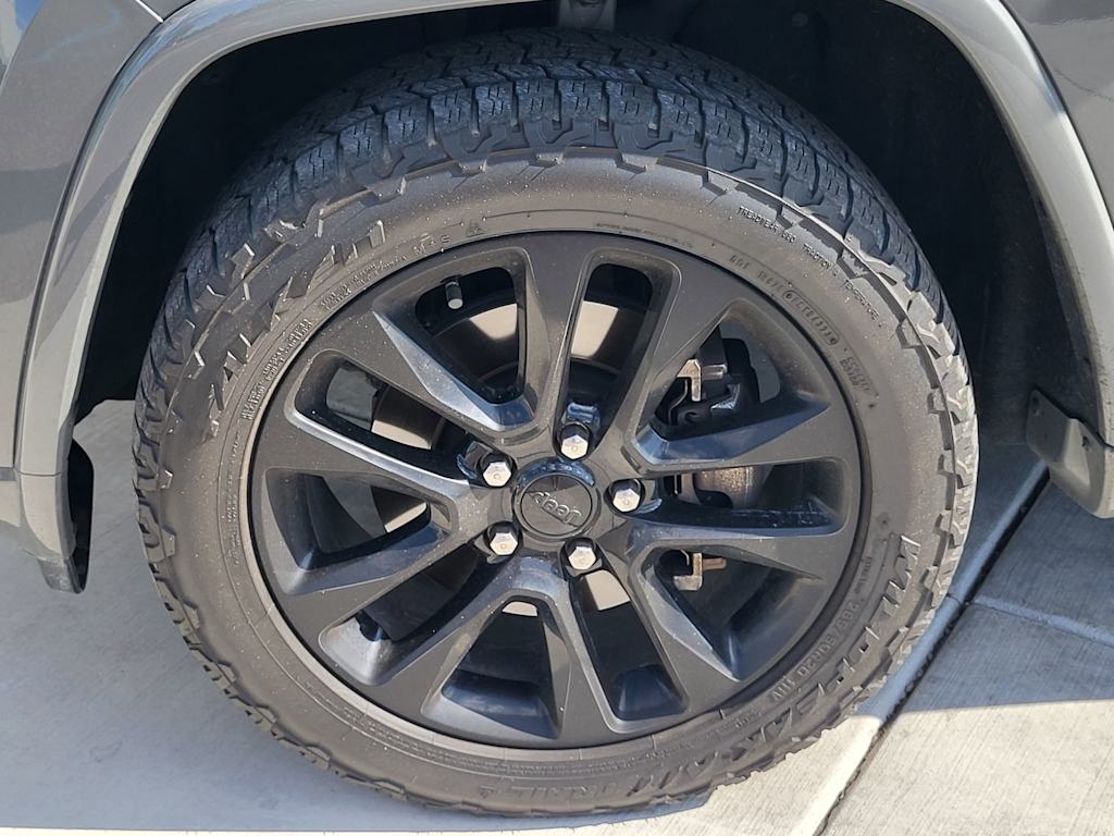 Thumbnail: 2021 Jeep Grand Cherokee - 20