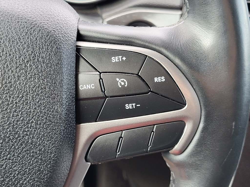Thumbnail: 2018 Jeep Grand Cherokee - 26