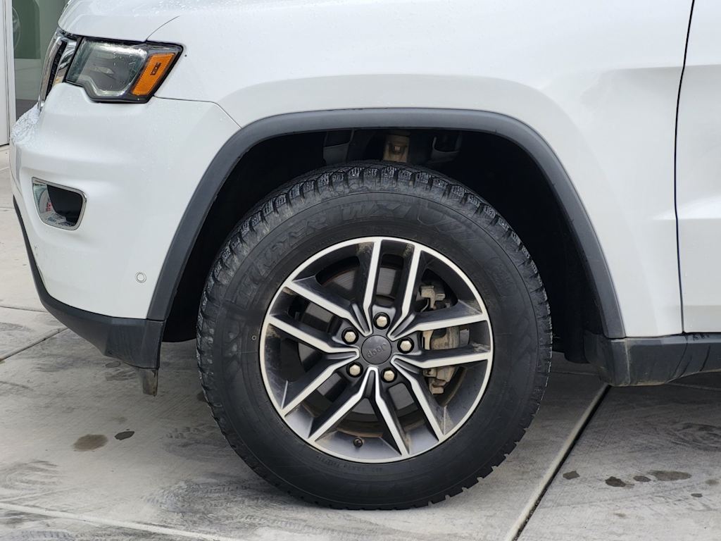 Thumbnail: 2020 Jeep Grand Cherokee - 6