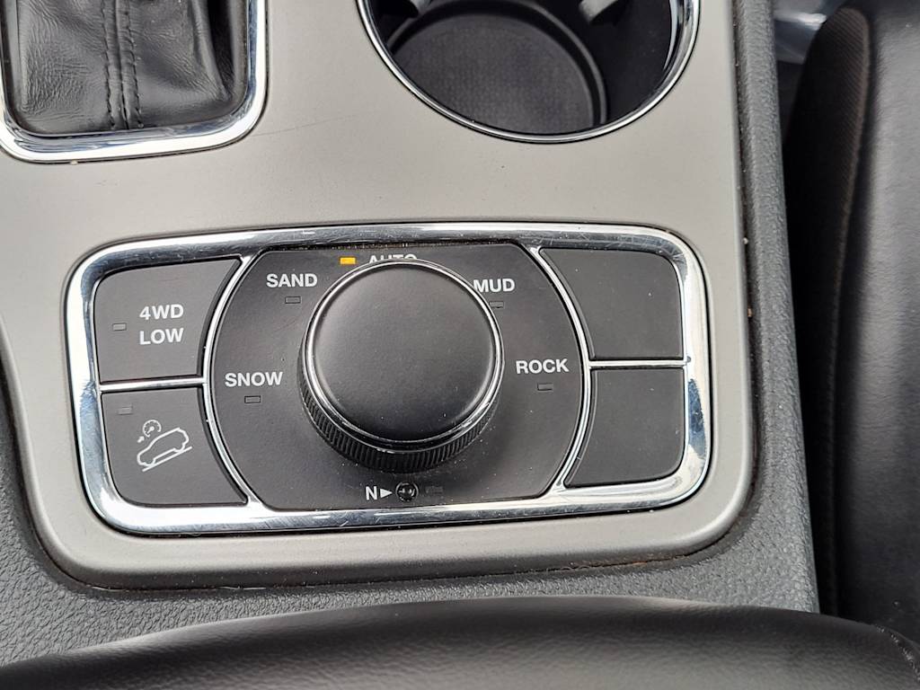 Thumbnail: 2020 Jeep Grand Cherokee - 33