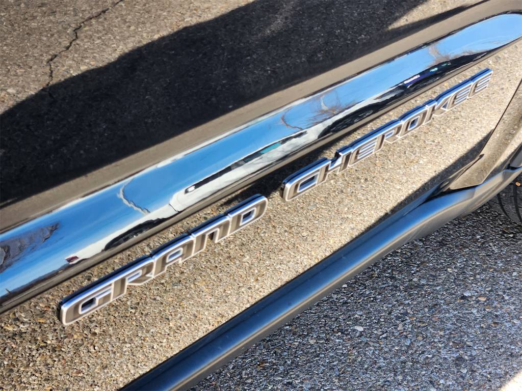 Thumbnail: 2021 Jeep Grand Cherokee - 19