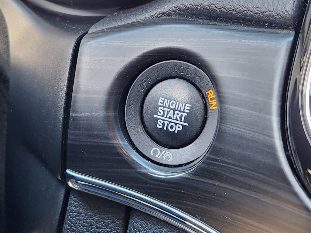 Thumbnail: 2021 Jeep Grand Cherokee - 29