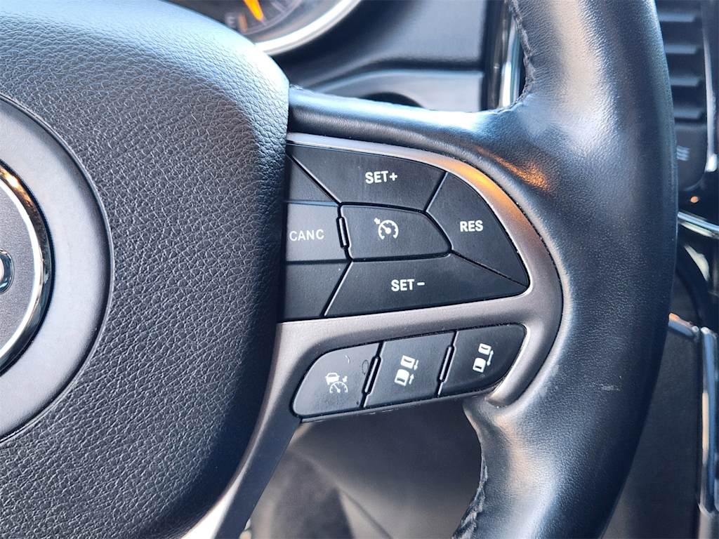 Thumbnail: 2021 Jeep Grand Cherokee - 25