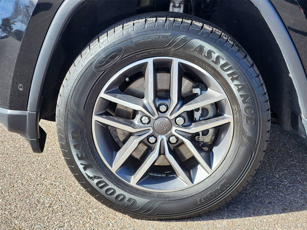 Thumbnail: 2021 Jeep Grand Cherokee - 20