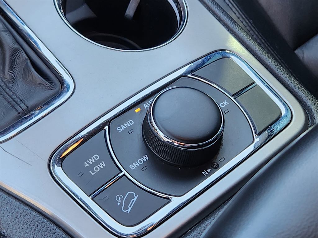 Thumbnail: 2021 Jeep Grand Cherokee - 31