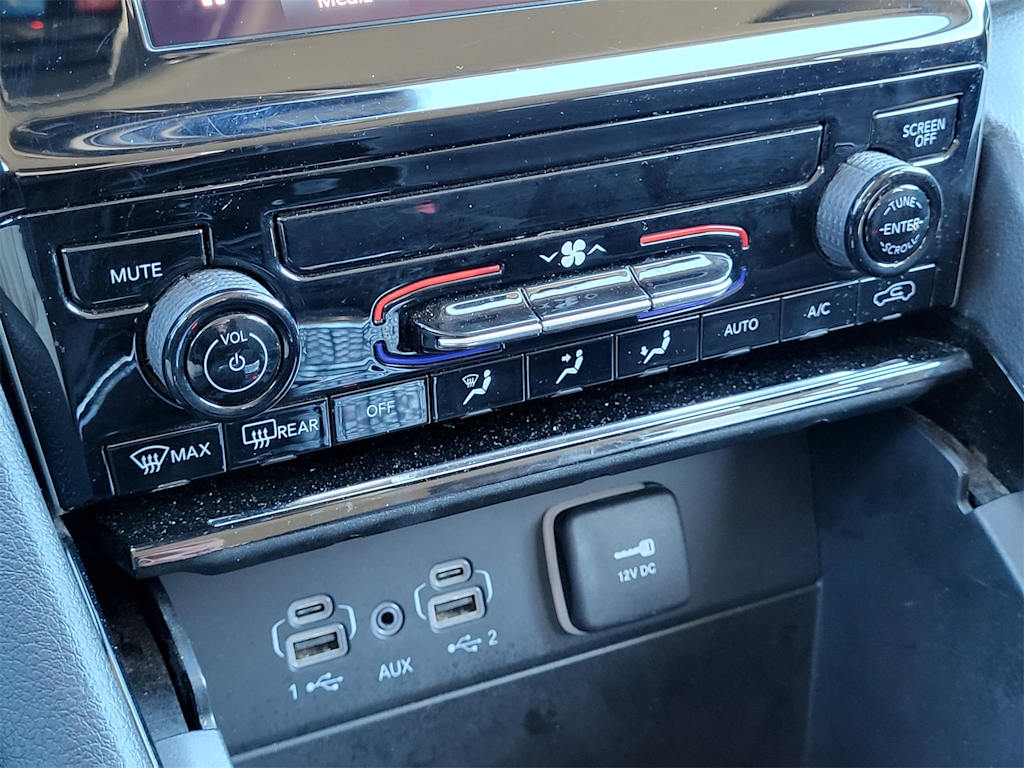 Thumbnail: 2023 Jeep Grand Cherokee - 23