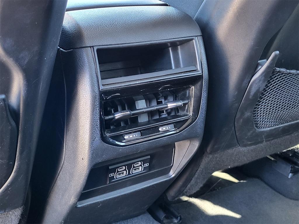 Thumbnail: 2023 Jeep Grand Cherokee - 29