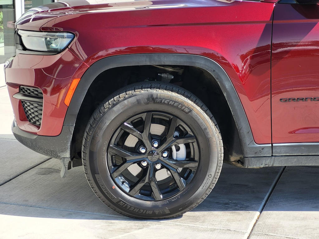 Thumbnail: 2024 Jeep Grand Cherokee - 6