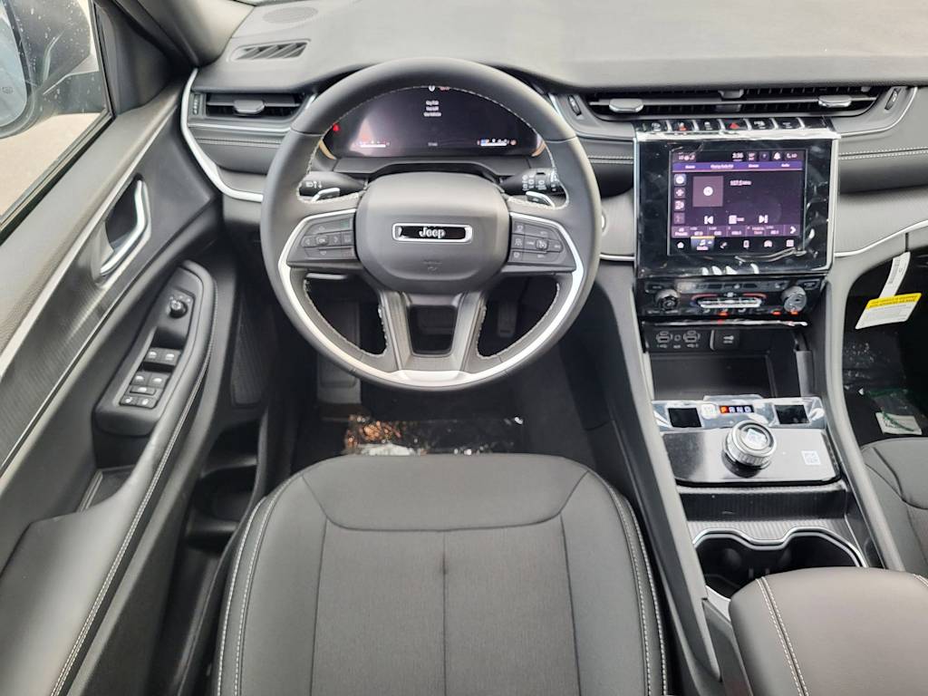Thumbnail: 2026 Jeep Grand Cherokee - 2