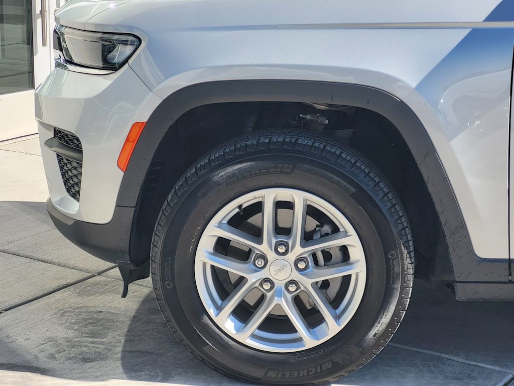 Thumbnail: 2024 Jeep Grand Cherokee - 6