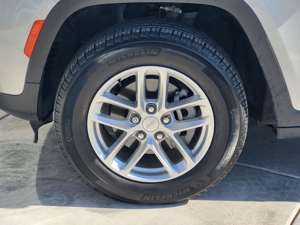 Thumbnail: 2024 Jeep Grand Cherokee - 19