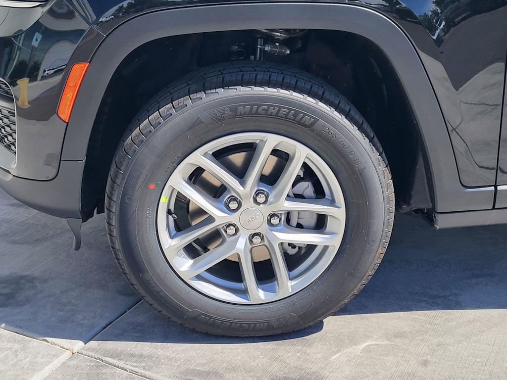 Thumbnail: 2026 Jeep Grand Cherokee - 13