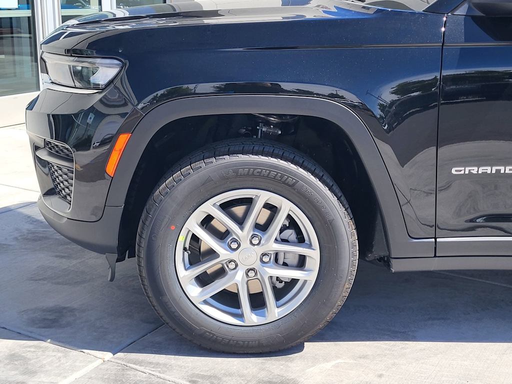 Thumbnail: 2026 Jeep Grand Cherokee - 6