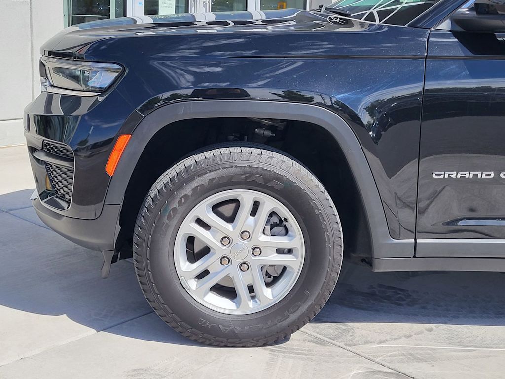 Thumbnail: 2023 Jeep Grand Cherokee - 6
