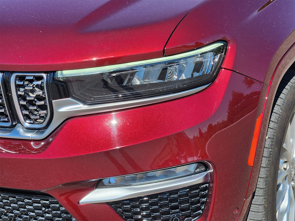 Thumbnail: 2022 Jeep Grand Cherokee - 16