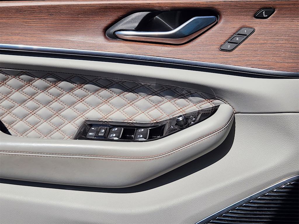 Thumbnail: 2022 Jeep Grand Cherokee - 7