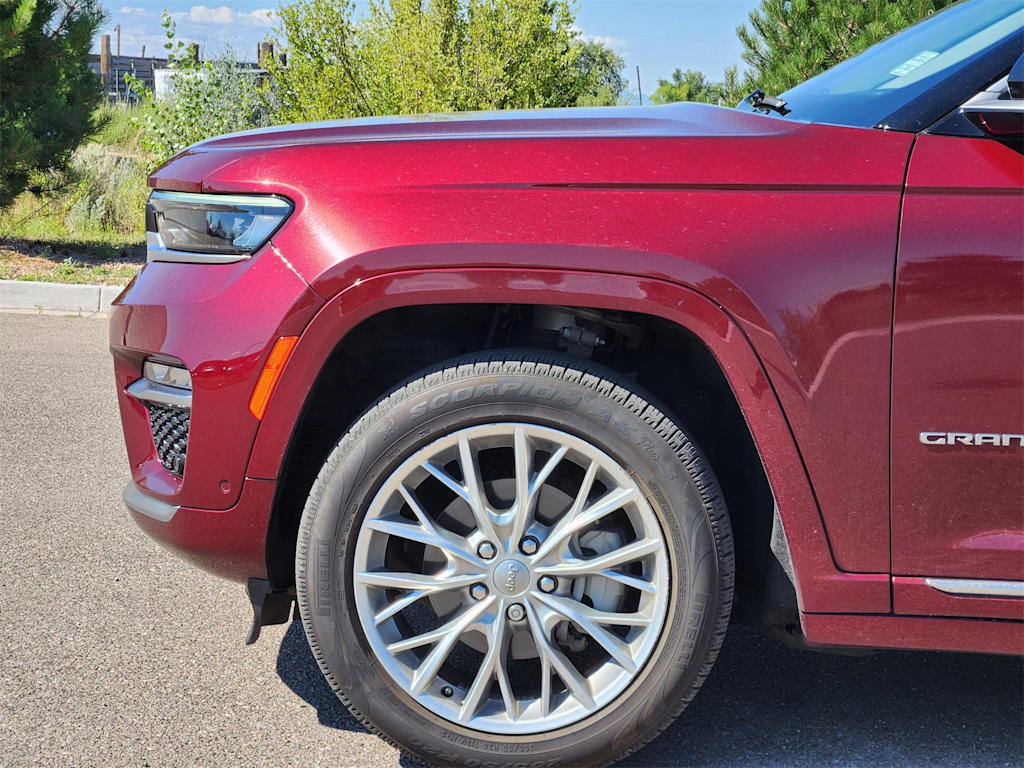 Thumbnail: 2022 Jeep Grand Cherokee - 8