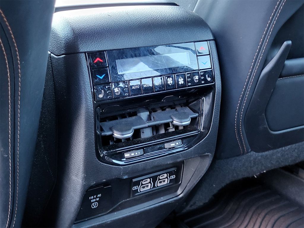 Thumbnail: 2023 Jeep Grand Cherokee - 30